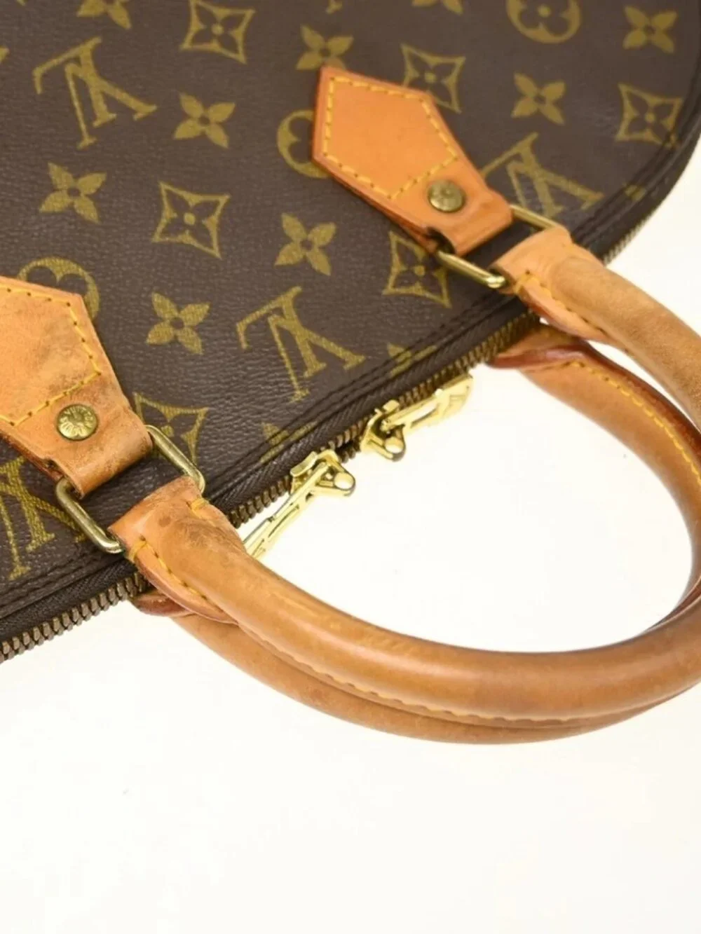 LOUIS VUITTON ALMA HANDBAG MONOGRAM